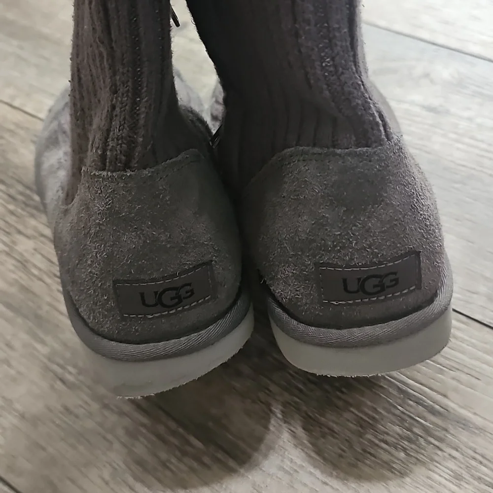 UGG W Classic Knit Boots